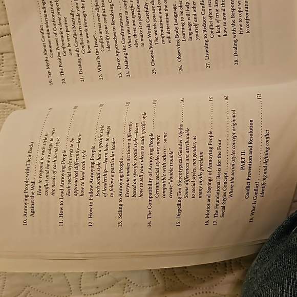 Book HOW TO DEAL WITH ANNOYING PEOPLE BY Bob Phillips &Kimberly Alyn - Picture 6 of 9